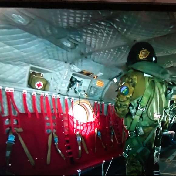 Made In Canada First Aid Kit Genuine Military Issue (NEW) without contents. - Picture 10 of 11